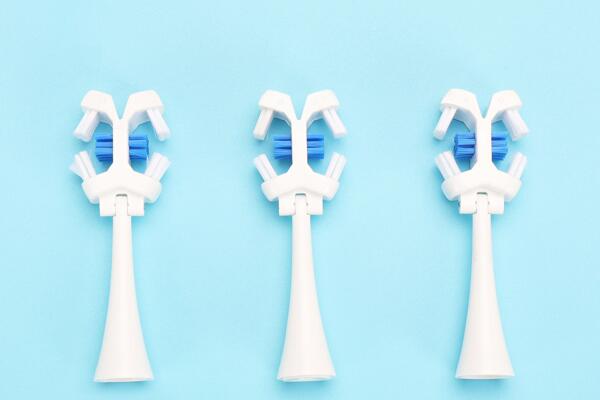 電動牙刷替換頭有型號嗎？常見的幾種電動牙刷替換頭介紹