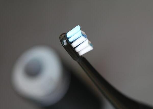 電動牙刷刷頭沒有細(xì)毛怎么辦？解決特殊問題方法